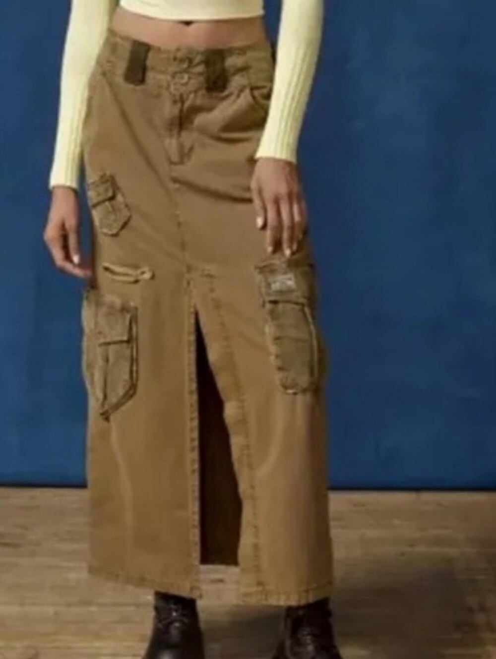 BDG Olive Green Cargo Maxi Skirt. Great Condition. Size XS